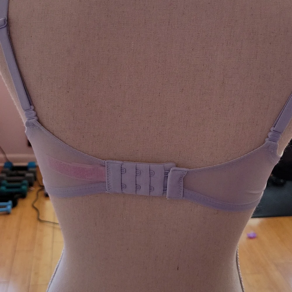 Body by Victoria push up bra - Picture 3 of 4